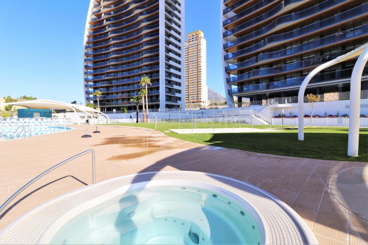 Sunset Waves 18-35 Poniente Beach Resort Benidorm Exteriör bild