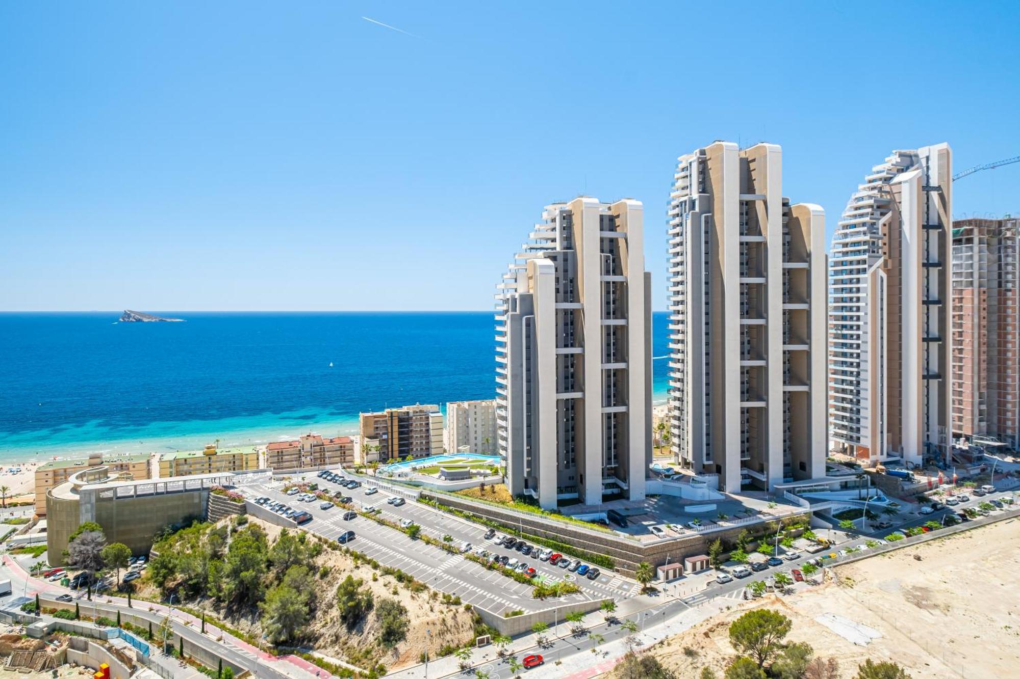 Sunset Waves 18-35 Poniente Beach Resort Benidorm Exteriör bild
